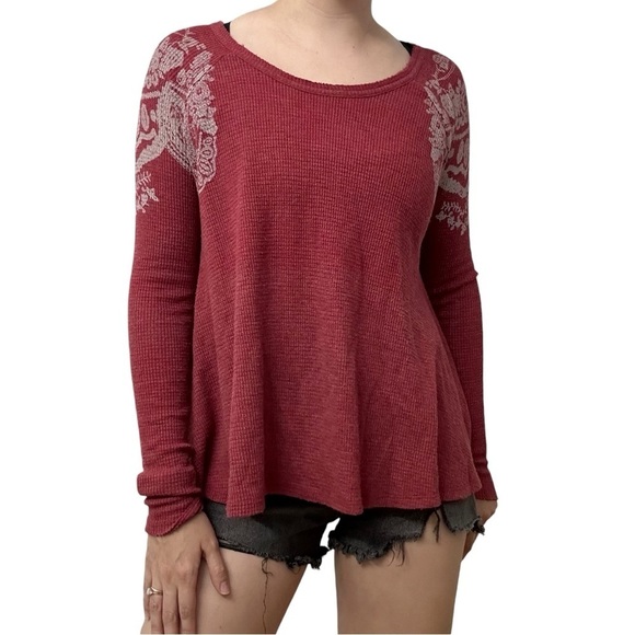 Free People Sweater Top Flowy Thermal Babydoll Western Boho Red Fall Size Small - Picture 1 of 7